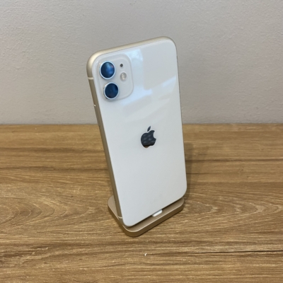 Apple iPhone 11 64GB White Független, kiállított termék